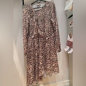 Parker size L, leopard print dress with asymmetrical hem.